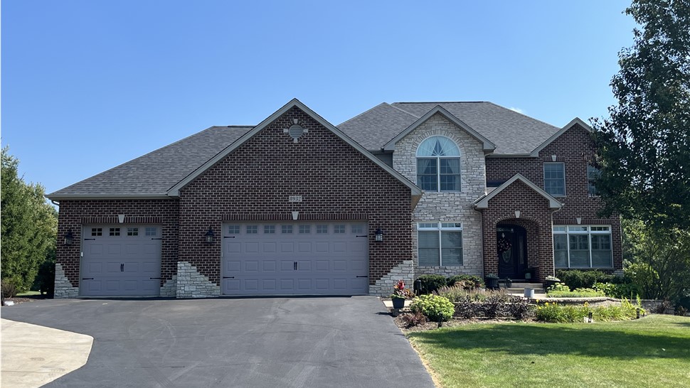 Onyx Black Owens Corning Shingle Installation, Newark Illinois