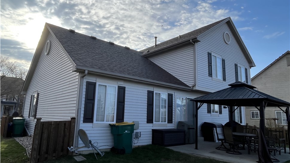 Good reputation, industry leader, great reviews, residential roofing, commercial roofing, great work, insurance assistance, insurance work, restoration company, siding storm damage repair.