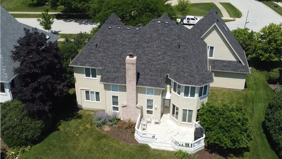 Roof installation in Aurora, Illinois; Owens Corning roof; Owens Corning Shingles "Black Sable"