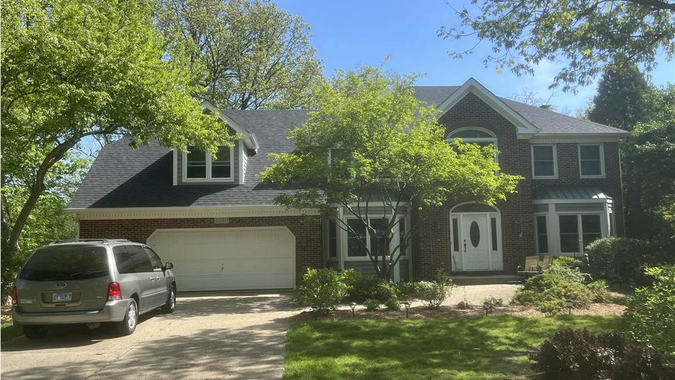 Exemplary craftsmanship showcased by TTLC Roofing in Montgomery, featuring the stunning Onyx Black by Owens Corning, delivering unmatched quality and timeless beauty for your roofing needs