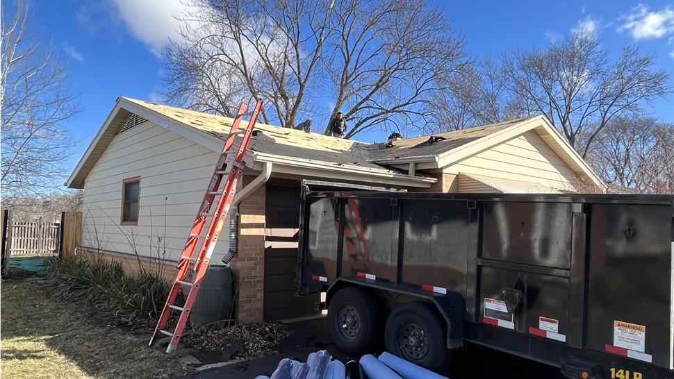 Woodale, Bloomingdale, Grayslake, Joliet, Plainfield, satisfied customer, seamless gutters, siding hail damage, siding repair, roofing repair, seamless gutter systems, affordable, wind damage.