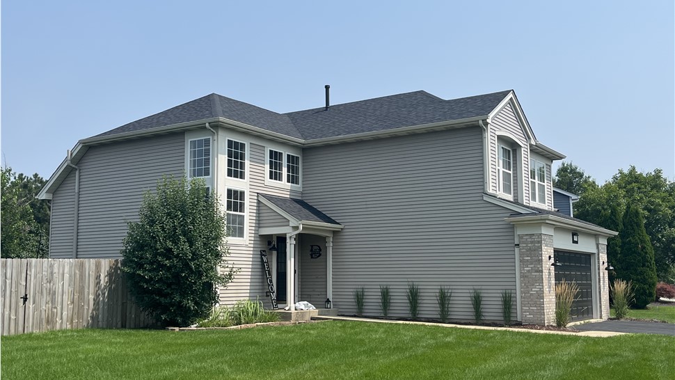 Naperville Home with Newly Installed Roof; Owens Corning Onyx Black Shingles