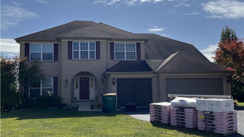 Woodale, Bloomingdale, Grayslake, Joliet, Plainfield, satisfied customer, seamless gutters, siding hail damage, siding repair, roofing repair, seamless gutter systems, affordable, wind damage.