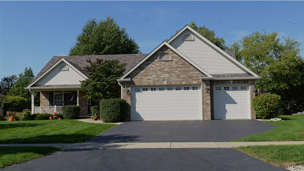 Roof installation Yorkville Illinois Owens Corning Shingles Summer Harvest