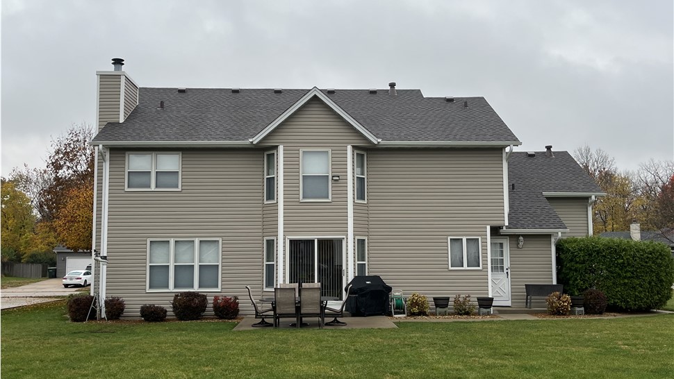 Roofing job in Channahon, great prices, professional and helpful crew, go the extra mile, punctual, honest, durable and high quality product, expertly installed..