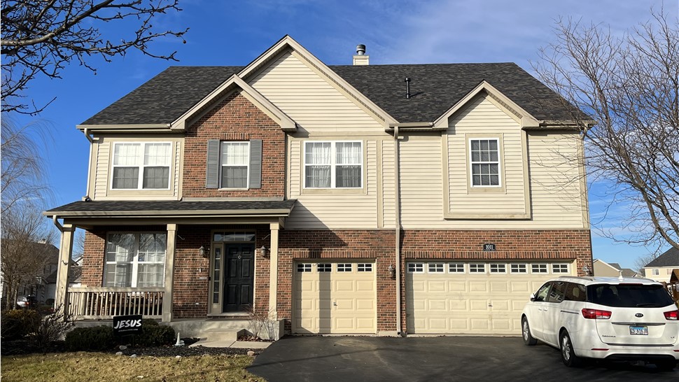 St. Charles, Aurora, Sandwich, Joliet, Plainfield, roofing repairs, roofing inspections, roof storm damage repair, roof hail damage, replacement siding, bi-lingual installers, siding contractors.