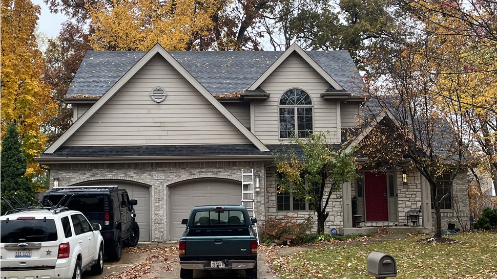 Channahon, Roofing, Plainfield, Joliet, Naperville, Lockport, residential, asphalt shingle, professional installer, ranch, professional, honest, soffits, roof repairs, repairs.