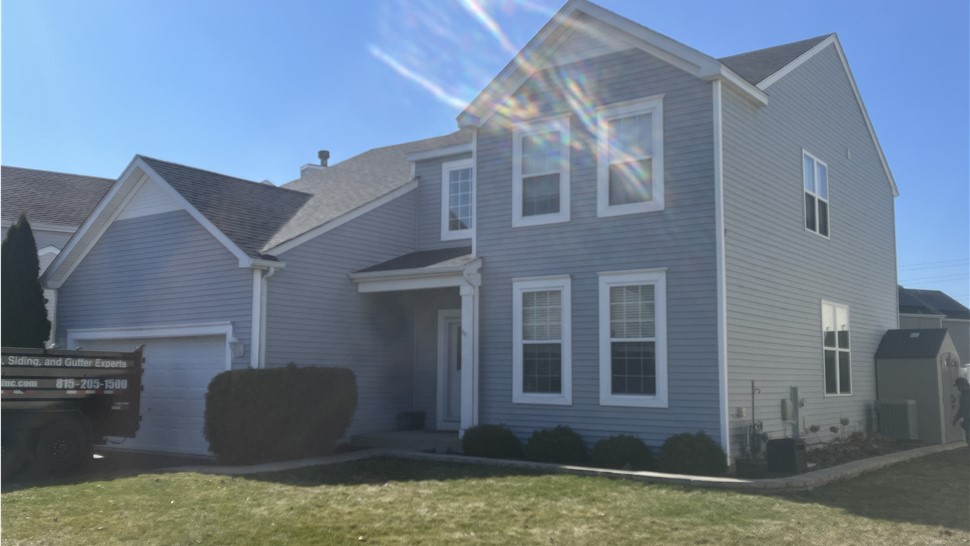 St. Charles, Aurora, Sandwich, Joliet, Plainfield, roofing repairs, roofing inspections, roof storm damage repair, roof hail damage, replacement siding, bi-lingual installers, siding contractors.
