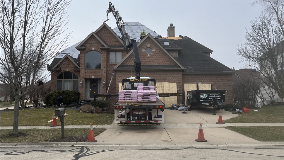 Plainfield, Joliet, Shorewood, Morris, Storm damage, insurance claim, affordable, responsible, experienced, great communication, storm damage, professionals, repair experts, shingle roofs, new roof.