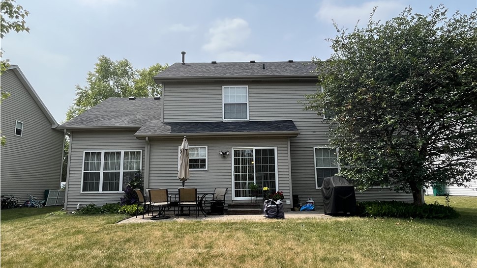 TTLC Inc. showcases the stunning transformation of a Plainfield, IL home with a new Black Sable shingle roof from Owens Corning