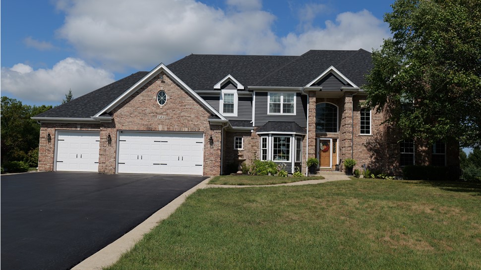 Shingle Reroof Yorkville Illinois Owens Corning Onyx Black