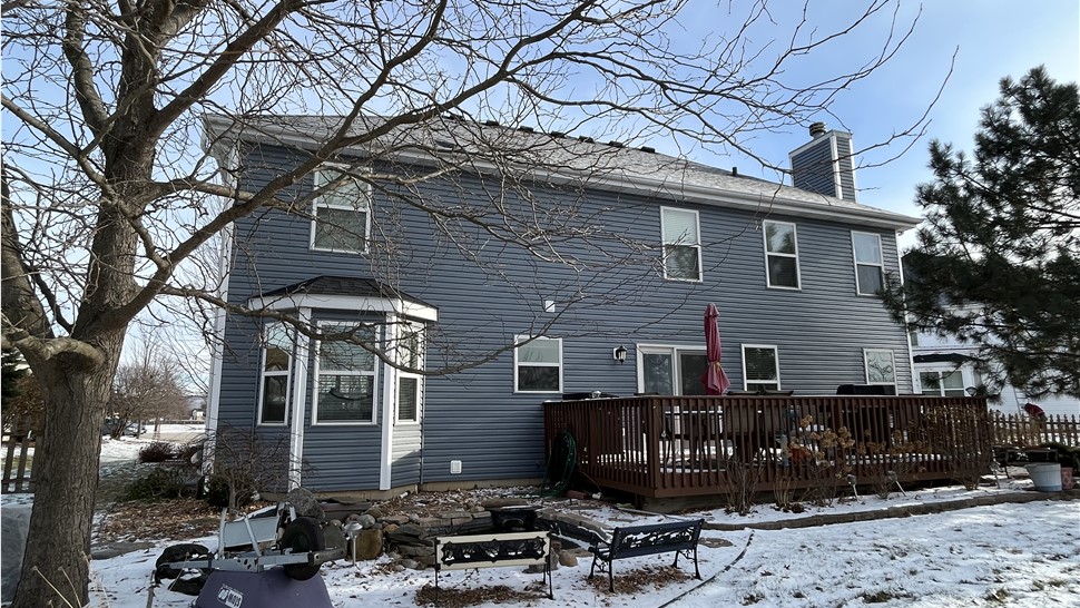 Residential siding, commercial siding, insurance work, storm damage, insurance assistance, soffit installers, siding wind damage, siding types, siding repairs, siding repair contractors.