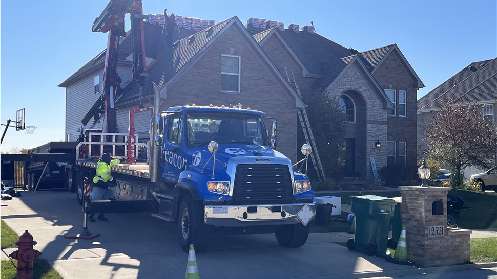 Plainfield roofing, Joliet, Shorewood, Yorkville, Oswego, roofing, contractors, durable, kind, efficient, honest, reliable, energy efficient, punctual, expert, affordable.