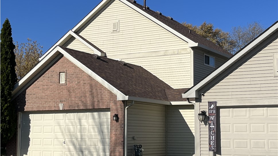 duplex, insurance claim, Joliet, Plainfield, Oswego, roofing contractor, honest, hard working, puntcual.