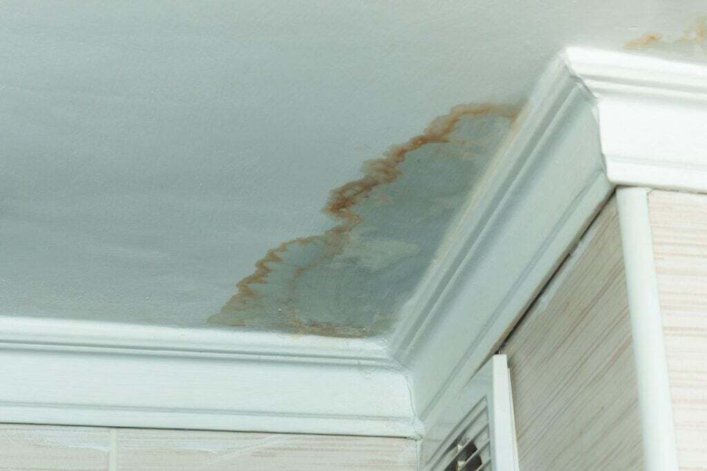 what causes roof leaks in chippewa falls wi homes stain on white ceiling 