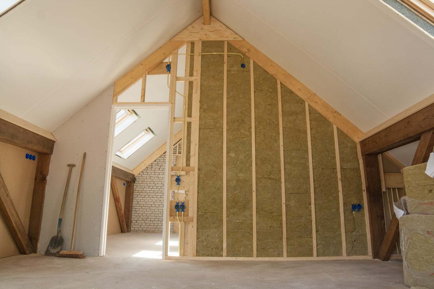 how to install insulation open wall