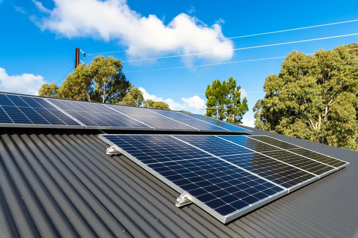 solar roof cost: new installed solar panels