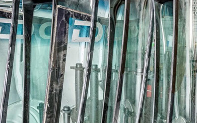 AUTO GLASS REPAIR