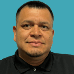 Sergio Solis (Habla español)