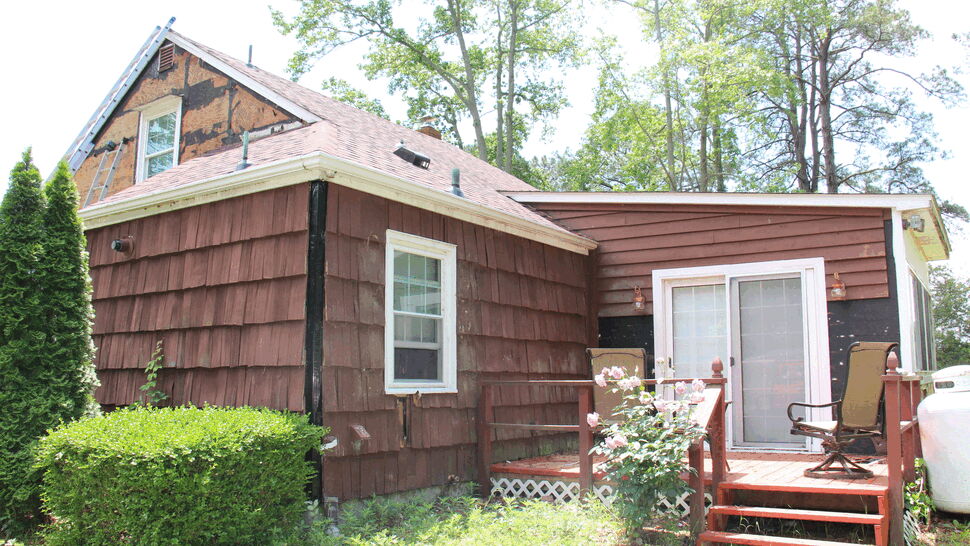 Siding Project in Bivalve, MD by Top Roofing & Siding