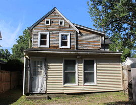 Siding Project in Laurel, DE by Top Roofing & Siding