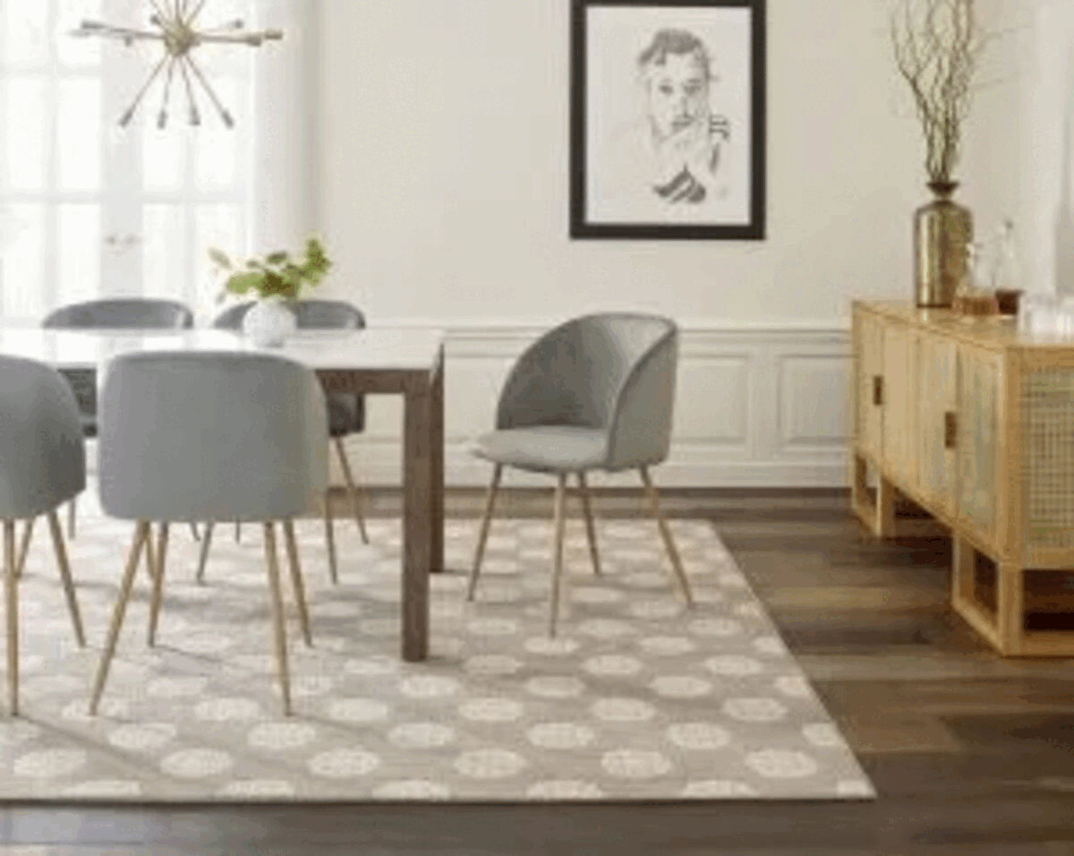 Custom Rugs: The Perfect Pairing for Your New Hardwood or LVP Floors