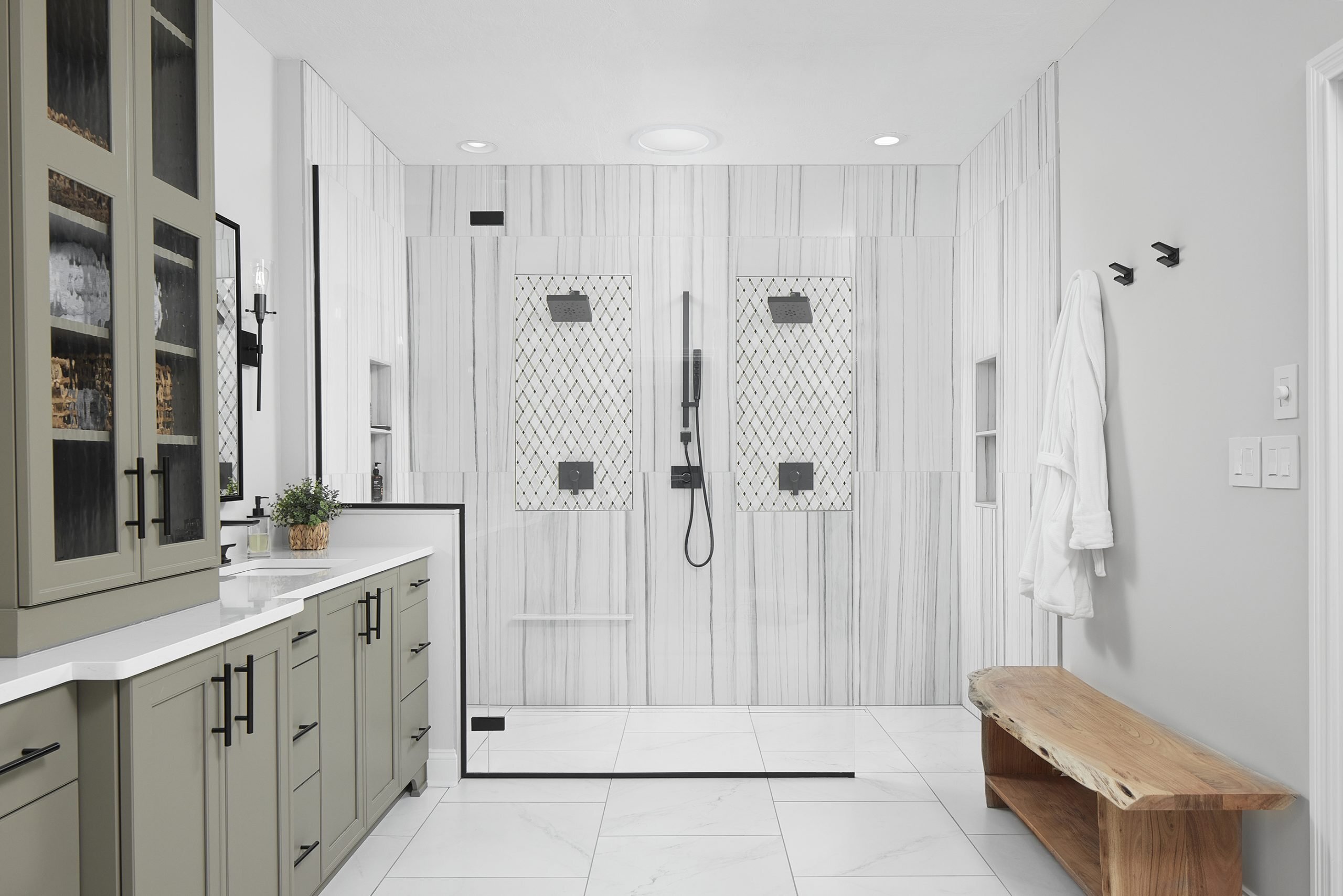 Shower Enclosures That Make a Splash