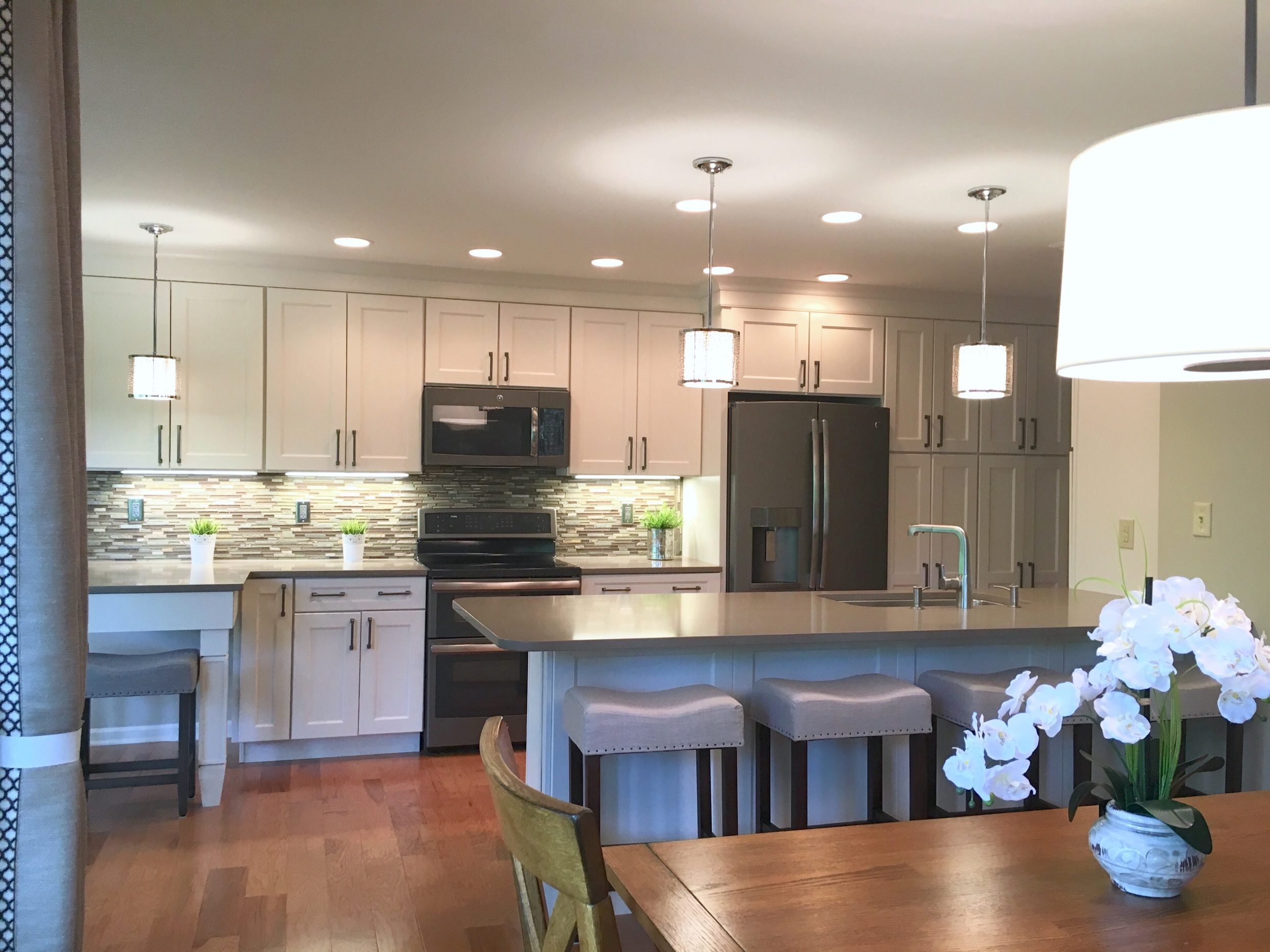 two rooms and a kitchen