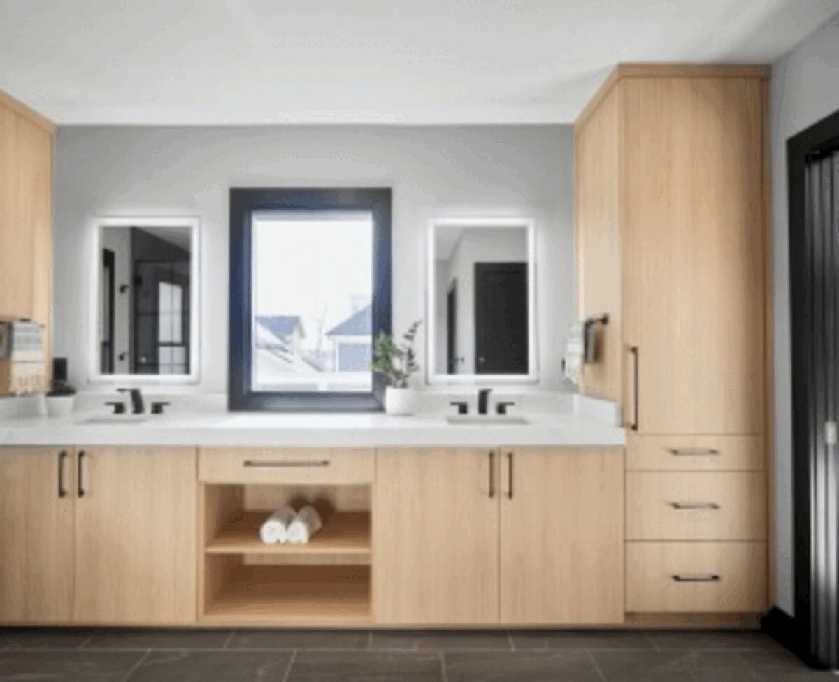 The New Oak Cabinetry