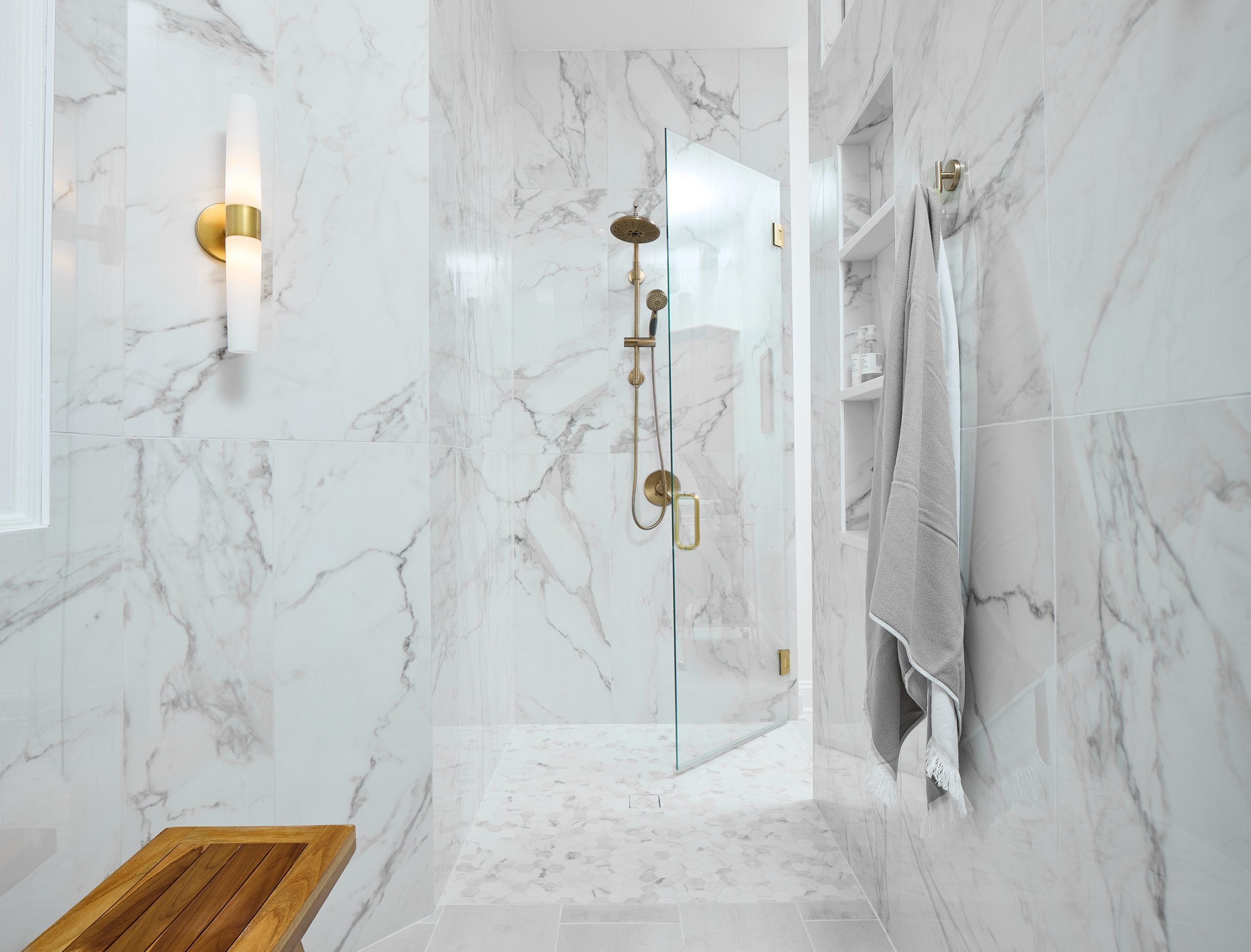 Shower Enclosures That Make a Splash