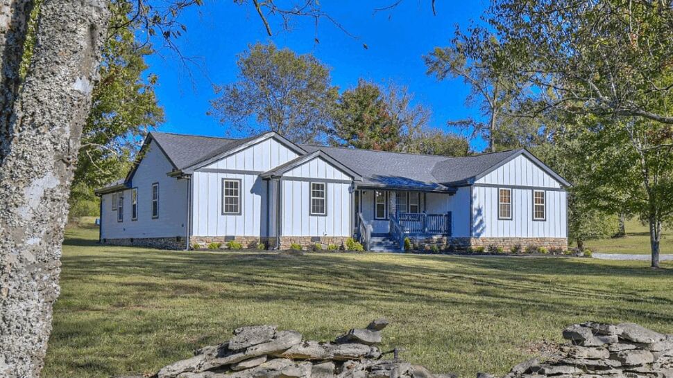 Gutters, Roofing, Siding Project in Watertown, Tennessee by DominionX