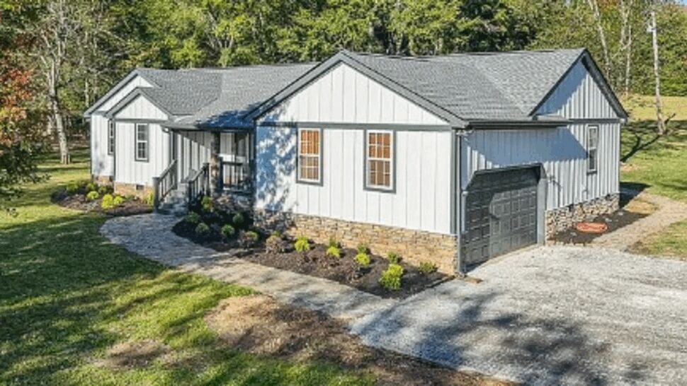 Gutters, Roofing, Siding Project in Watertown, Tennessee by DominionX