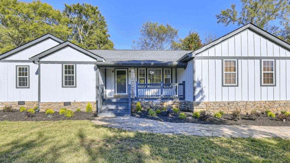 Gutters, Roofing, Siding Project in Watertown, Tennessee by DominionX