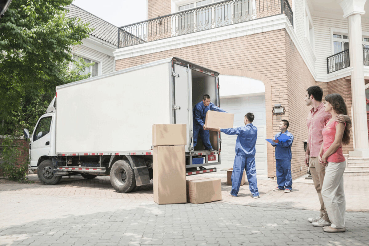 Know When to Hire Local Movers in Stamford, CT