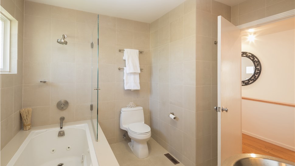 Tub Replacement Project in Glenview, IL by Supreme Baths