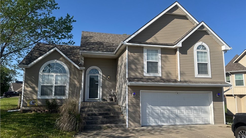 Roofing, Siding Project in Liberty, MO by Liberty Roofing Inc.