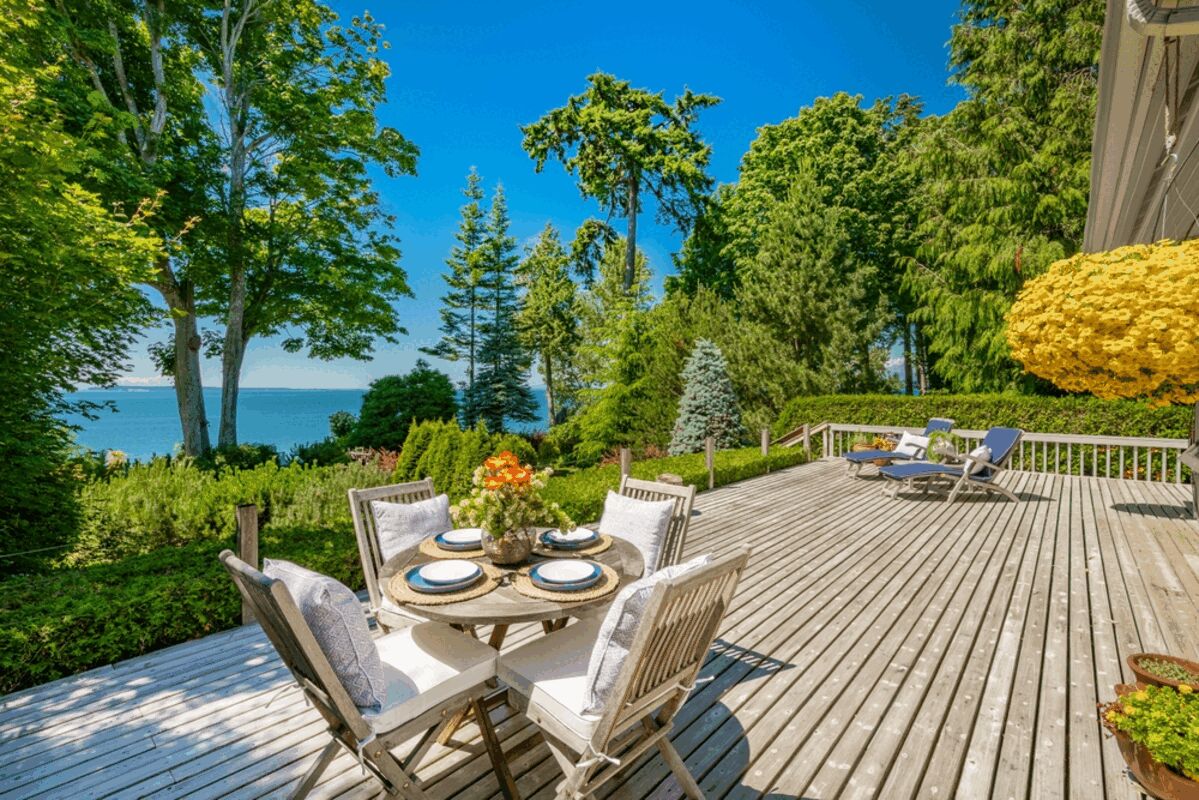 deck installation in puget sound