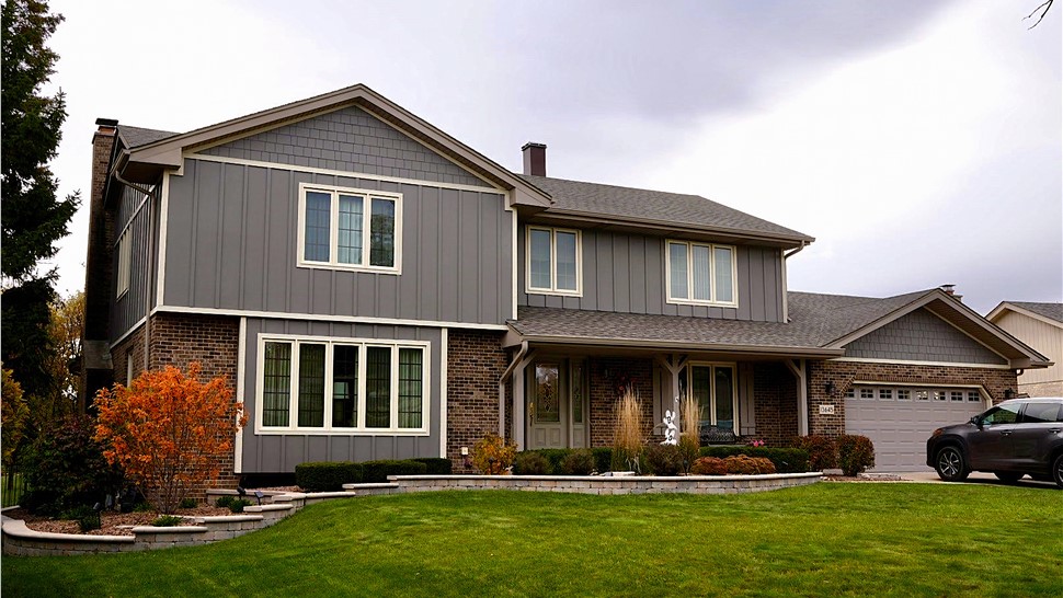 Expert Siding Project Near You on Mohawk Ln