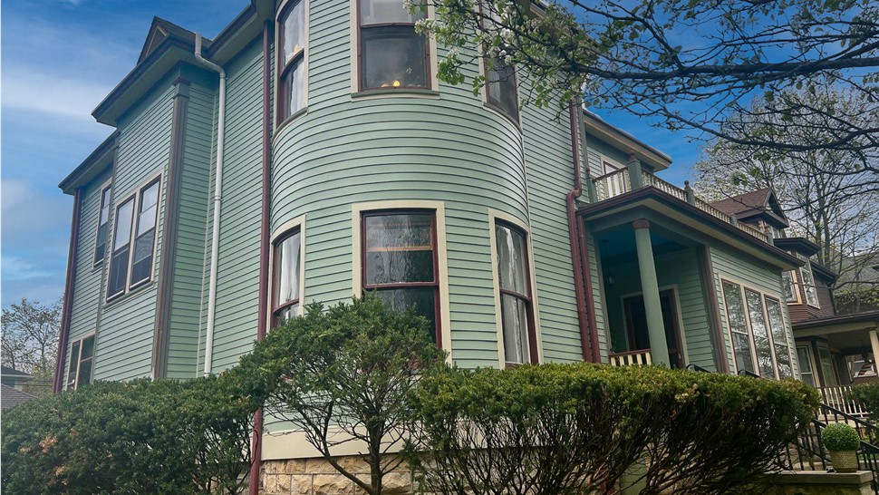 Siding Project in Joliet, IL by Stan's Roofing & Siding