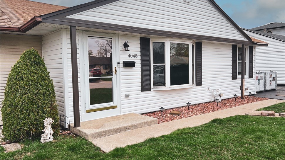 Siding, Soffit and Fascia Project in Hometown, IL by Stan's Roofing & Siding