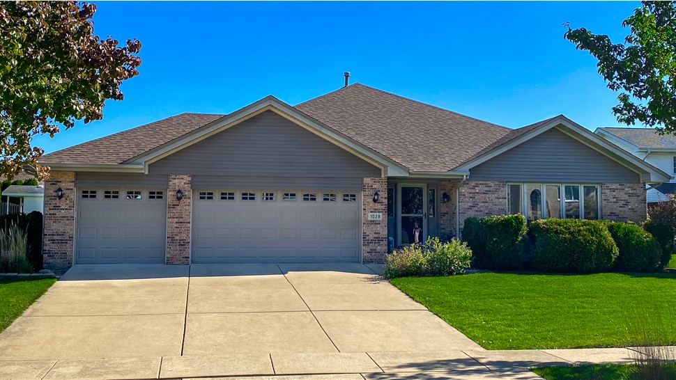 Siding Project in Lockport, IL by Stan's Roofing & Siding
