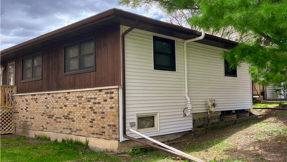 Siding Project in Downers Grove, IL by Stan's Roofing & Siding