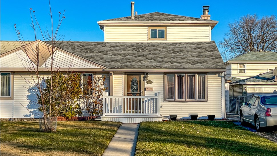 Roofing Project in Hometown, IL by Stan's Roofing & Siding