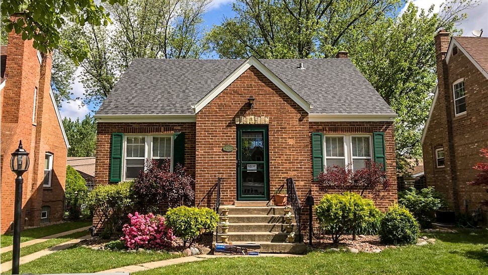 Gutters, Roofing Project in Oak Lawn, IL by Stan's Roofing & Siding