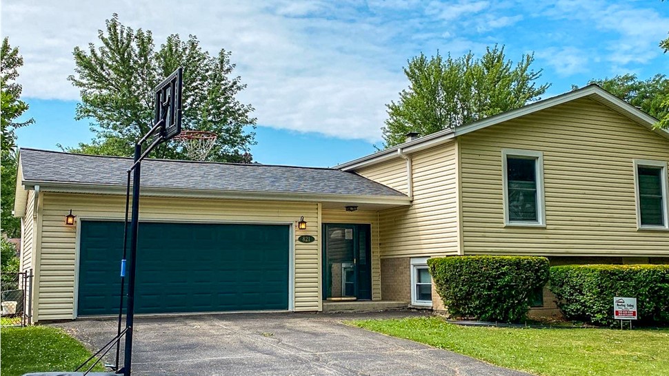 Roofing Project in Darien, IL by Stan's Roofing & Siding