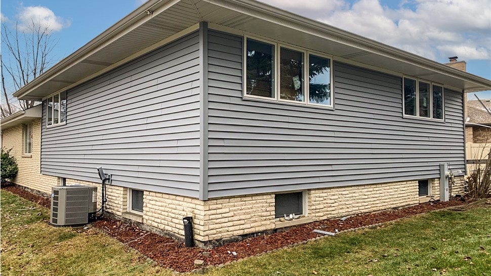 Siding Project in Oak Forest, IL by Stan's Roofing & Siding