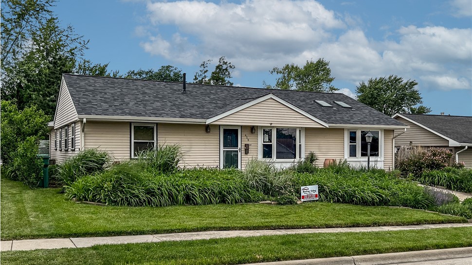 Roofing Project in Romeoville, IL by Stan's Roofing & Siding