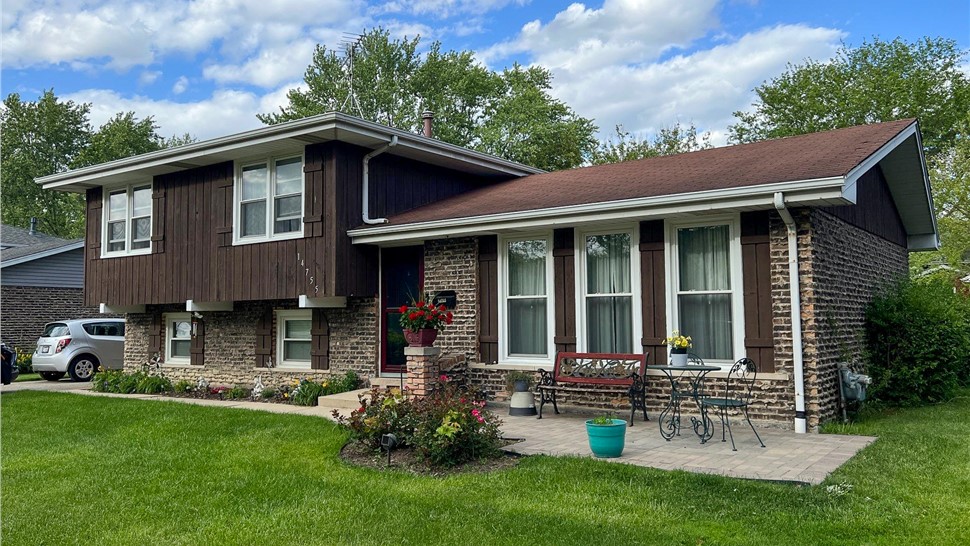 Gutters, Roofing, Soffit and Fascia Project in Orland Park, IL by Stan's Roofing & Siding