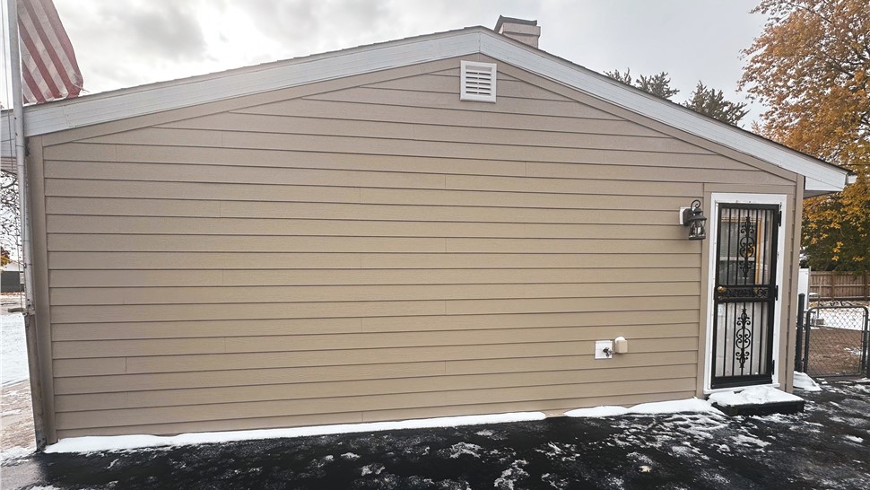 Siding Project in Bridgeview, IL by Stan's Roofing & Siding