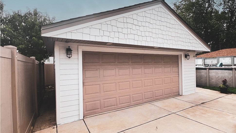 Doors, Roofing, Siding, Windows Project in Oak Lawn, IL by Stan's Roofing & Siding
